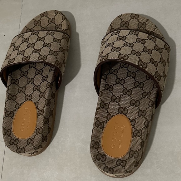 Gucci GG Slip-On Sandals - Picture 2 of 2